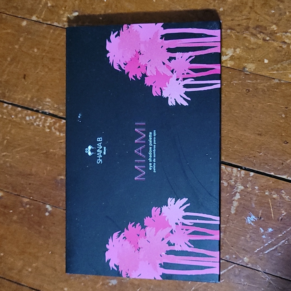 Miami Eyeshadow Palette